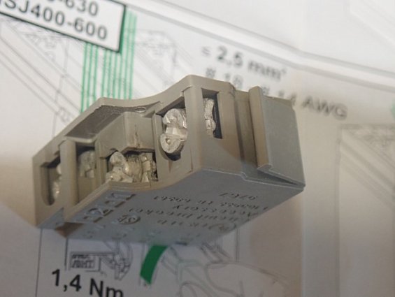 Дополнительный контакт MERLIN GERIN SCHNEIDER 29450