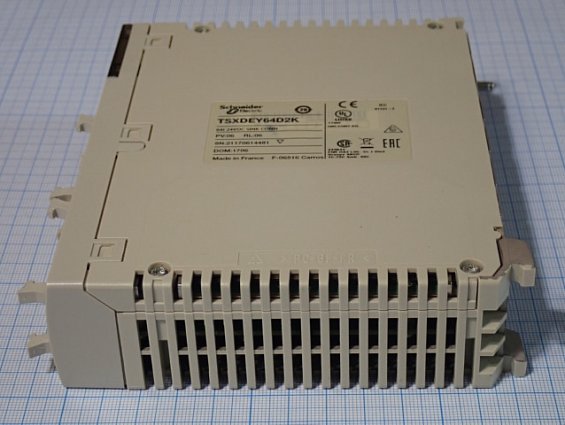 Контроллер Schneider Electric TSXDEY64D2K Made in France БЫВШИЙ В УПОТРЕБЛЕНИИ ТЕХНИЧЕСКИ ИСПРАВЕН