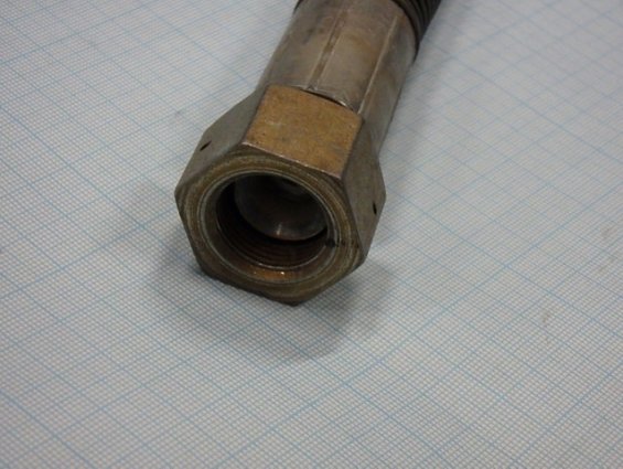 Рукав шланг П1.12.408.0.000сб-1 гидравлический высокого давления L=785мм.Кл.27(32)мм.обратный конус