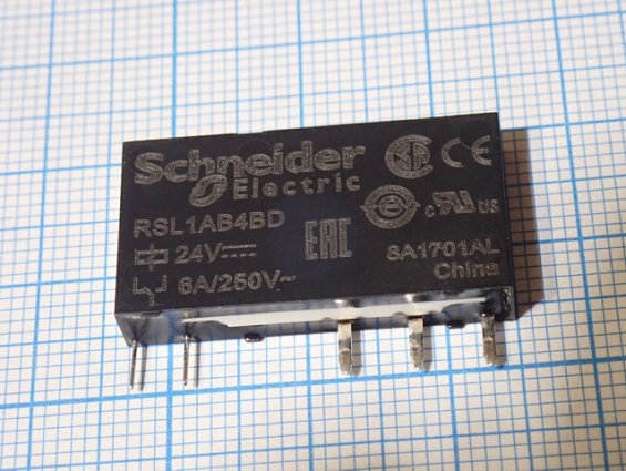 Реле Schneider Electric RSL1AB4BD 24V 6A/250V
