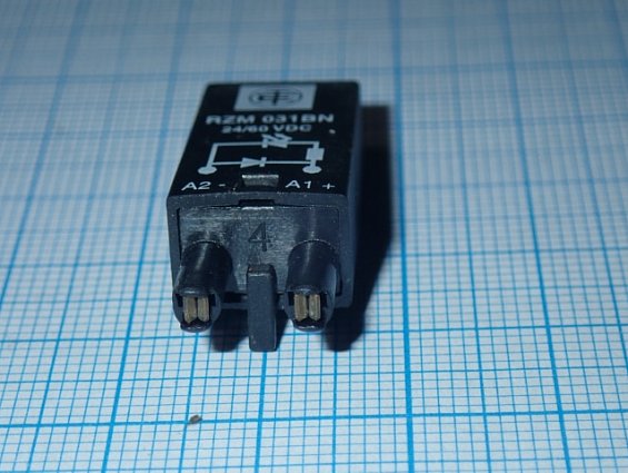 Модуль защитный RZM031BN 24/60VDC БЫВШИЙ В УПОТРЕБЛЕНИИ технически исправен