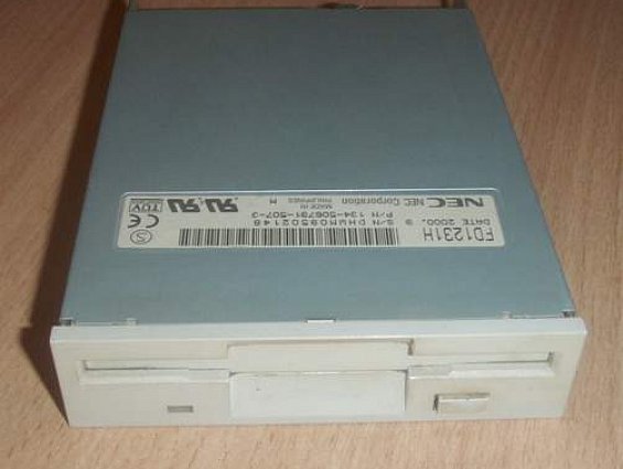 Флоппи-дисковод Nec FD1231H NEC Corporation Б/У