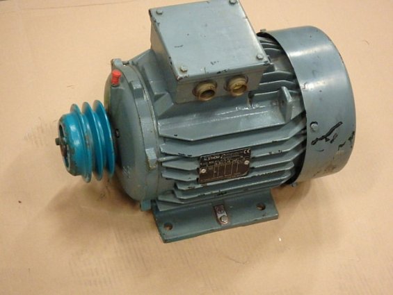 Электродвигатель 3~ AF1S112M TC IP W55 220/380V 50Hz 1430об/мин 4kW с шкивом ALSTHOM