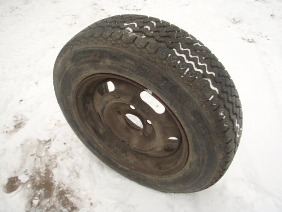 Колесо автопокрышка в сборе с диском 195/70HR14 XVS MICHELIN