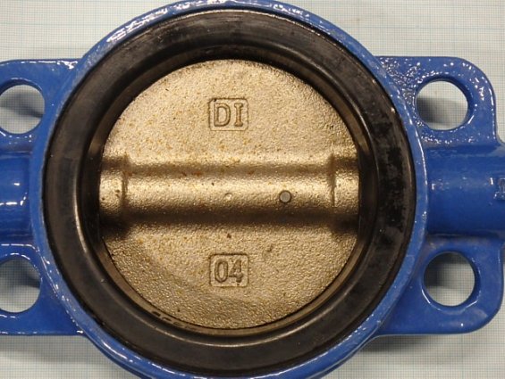 Затвор дисковый поворотный DN100 PN16 +95C голый шток корпус body чугунный ggg-40