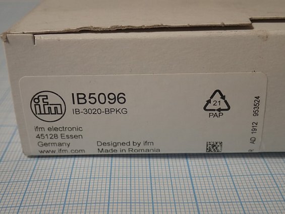 Индуктивный датчик IFM IB5096 IB-3020-BPKG 20mm 10...36VDC 250mA