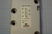 Пневмораспределитель CAMOZZI 454-011-22