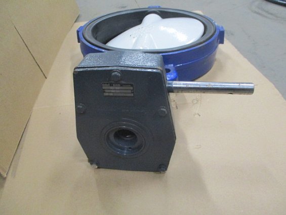 Затвор поворотный amri-ksb DN300 РN10 h122h 3t6k3gxf-10b GGG40 epdm с редуктором Rh1081 mr50 amri-ks