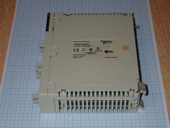 Контроллер Schneider Electric TSXDEY64D2K Made in France БЫВШИЙ В УПОТРЕБЛЕНИИ ТЕХНИЧЕСКИ ИСПРАВЕН Г