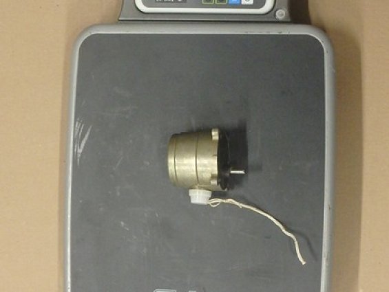 ЭЛЕКТРОДВИГАТЕЛЬ АСИНХРОННЫЙ тип Д-219П1 n=5min-1 Uв/Uн=127/12V 50Hz 12VA ЭРГО 1985