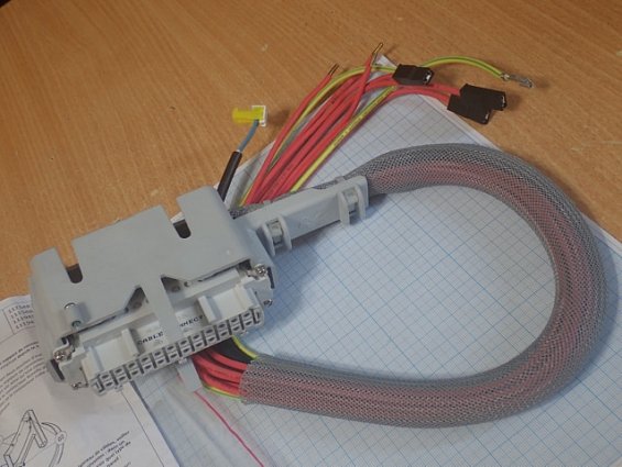 Комплект кабелей штекер пароувлажнителя Defensor MK5 24-30кг/ч паропроизводительность 200-220В 11196