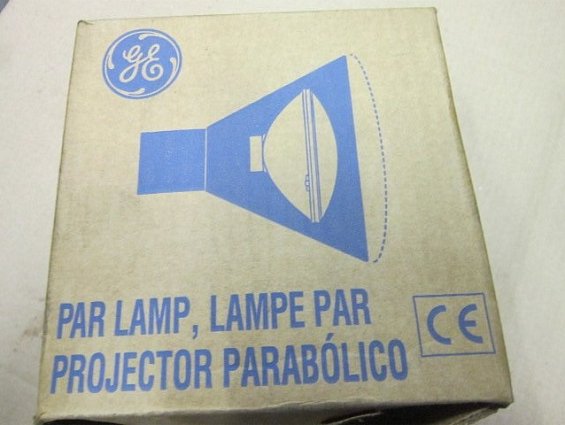 Лампа-фара PAR56 GE300PAR56 WFL 240-250V 300W накаливания направленного света галогенная для прожект