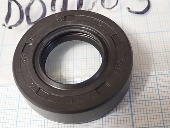 Сальник DS-9A NEWLONG №D04003 TC-22х42х11 NBR80 OIL SEAL мешкозашивочной машины