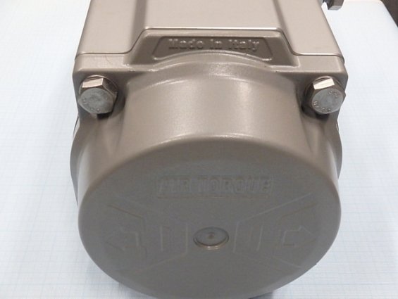 Пневмопривод AIR TORQUE at501U-D-A F10+F12-N-27DS 8bar 624Nm -40C+80C G1/4" двойной квадрат 27мм вес