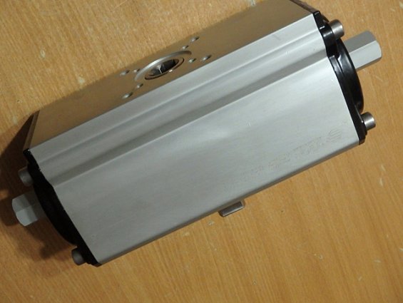 Пневмопривод двухсторонний omal DA480411S F07-F10 P.nom=5.6bar Tmin=-20C P.max=8.4bar