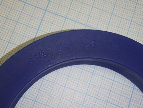 Манжета гидравлическая 70х95х12мм 70-95-12 PU-UNS yjm полиуретановая для гидравлических устройств