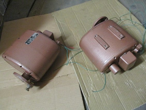 Исполнительный механизм тип ДР-1M вольт-220 ватт-60 частота-50Гц настройка-30секунд 0.5оборота