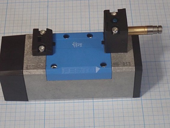 Распределитель FESTO MN1H-5/2-D-2-FR-C 159699 magnetventil ТОВАР С ХРАНЕНИЯ