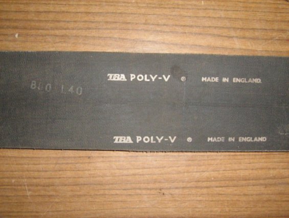 Ремень поликлиновой ручейковый PL2235/20 880L20 20ручьев ТВА POLY-V MADE IN ENGLAND АНГЛИЯ