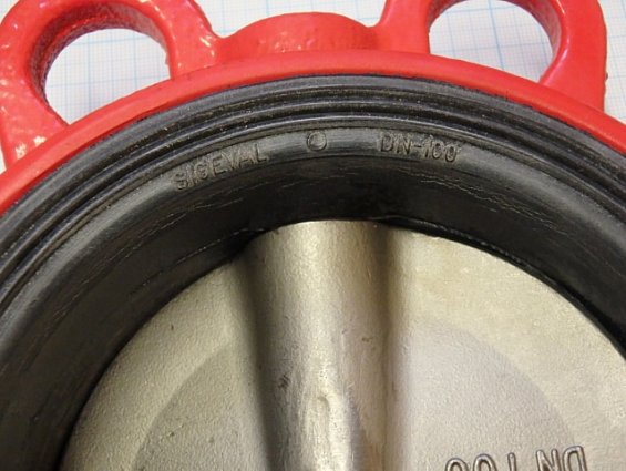 Затвор SIGEVAL ЗПВЛ-FLN(W)-5-100-mn-e DN100 PN16 Тмакс=+110С Траб=-15С+95С корпус-чугун GG-25 диск н