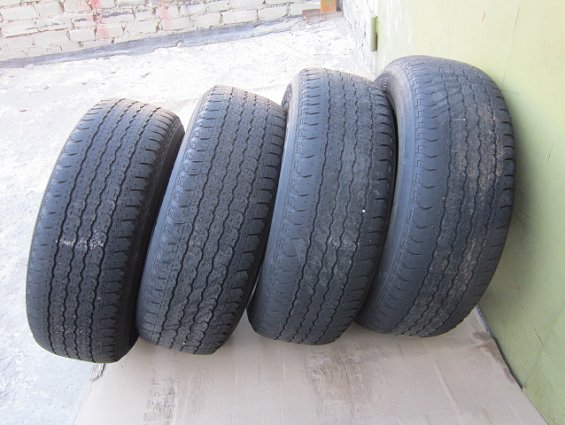 Автошина бывшая в употреблении износ 60-70% 265/65R17 265-65R17 DUELER H/T 112S BRIDGESTONE