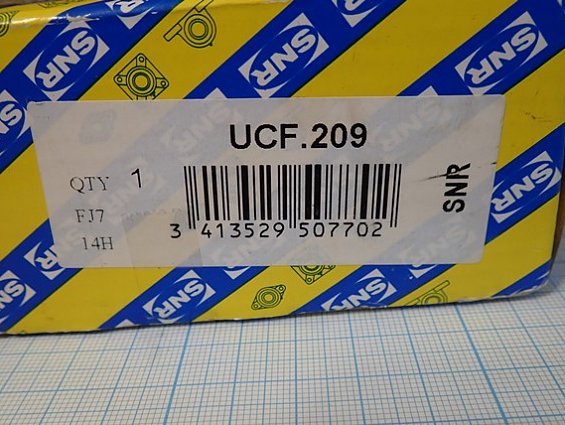 Подшипник SNR UCF.209