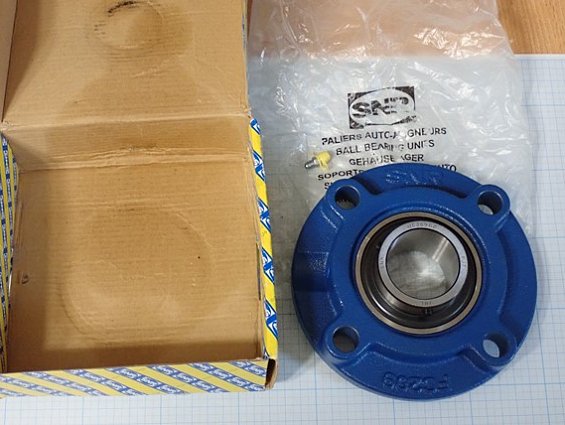 Подшипник SNR UCFC.209