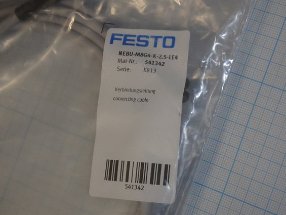 Датчик давления FESTO SDE3-D6S-B-HQ4-2P-M8-G Mat.-Nr.: 539679 в комплекте кабель NEBU-M8G4-K-2.5-LE4