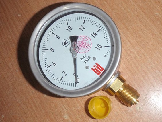 Манометр ДМ2 0-16bar номинальный диаметр корпуса Ф100мм