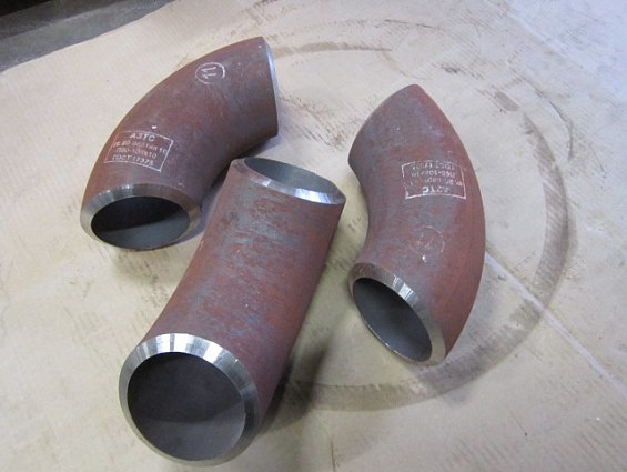 Отвод стальной крутоизогнутый 90гр 108х10мм диаметр наружный Ф108мм ст20 ГОСТ17375-2001