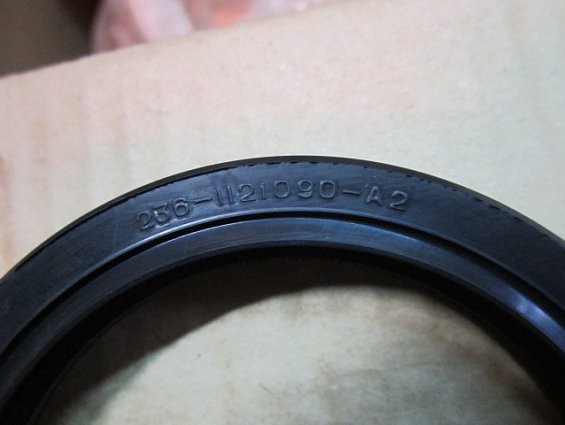 Манжета ЯМЗ 236-1121090-А2 75х94х10 армированная резиновая сальник