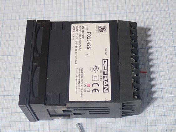 Контроллер GEFRAN 1200-RRC0-00-0-1 F023425 БЫВШИЙ В УПОТРЕБЛЕНИИ ТЕХНИЧЕСКИ ИСПРАВЕН