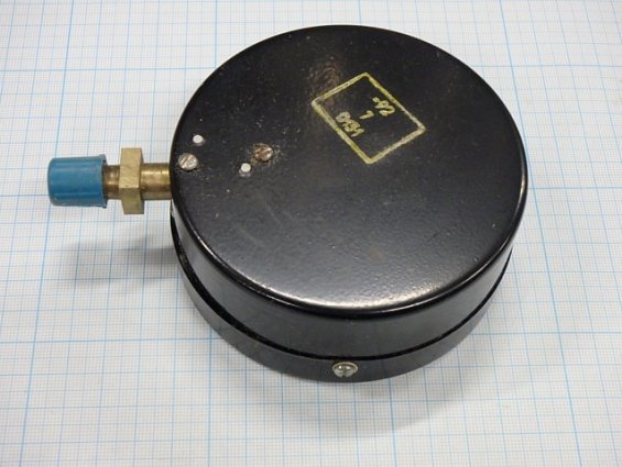 Манометр показывающий ДМ1001 У2 пр.изм.0-2,5МРа.кл.т.1,0.1992г.в.
