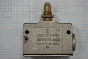 Микропереключатель МП1303ЛУ2 исп21А ~660В -440В 10А 1990г СДЕЛАНО В СССР