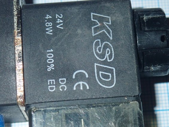 Распределитель KSD 4K210-08-B 24VDC ED100% 4.8W БЕЗ ОДНОГО УПЛОТНИТЕЛЬНОГО КОЛЬЦА БЕЗ ФИТИНГА ПИТАНИ