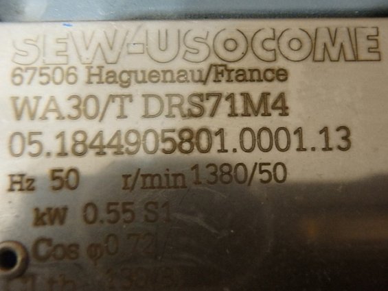 Мотор-редуктор SEW-USOCOME WA30/T DRS71M4 spiroplangetriebemotor 1380r/min 1360/49 50Hz 0.55kw