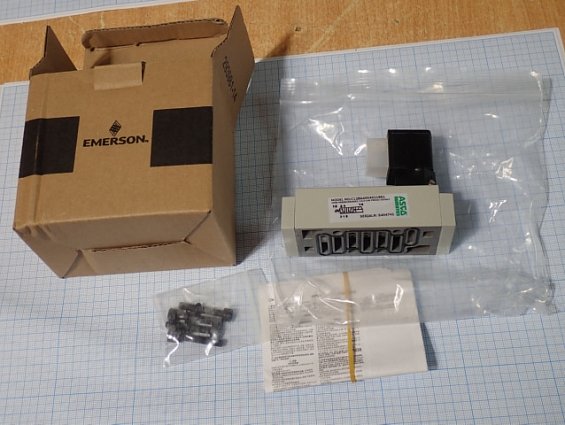 Клапан EMERSON ASCO numatics C12BA4004011B61 24VDC 43004869