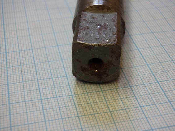 Метчик М30х1.5 2620-1935 Р6М5 машинно-ручной одинарный сквозной ГОСТ3266-81