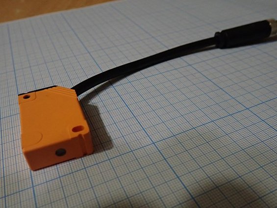 Датчик индуктивный ifm IN5129 IN-3004-BPKG бывший в употреблении почти новый