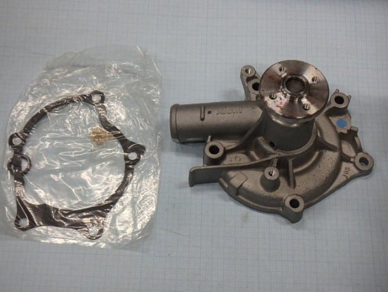 Насос водяной помпа A218276 AISIN DAEWOO