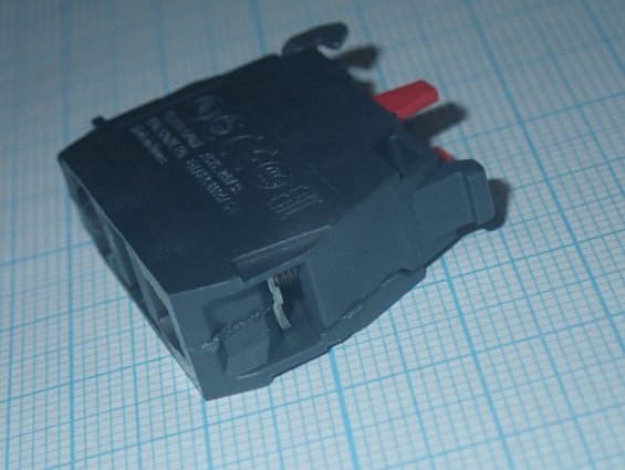 Блок контактный Schneider Electric ZBE-102