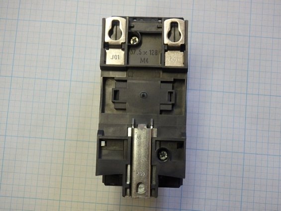 Контактор Schneider Electric LC1D40AB7 940832 + КОНТАКТ ZB2-BE101