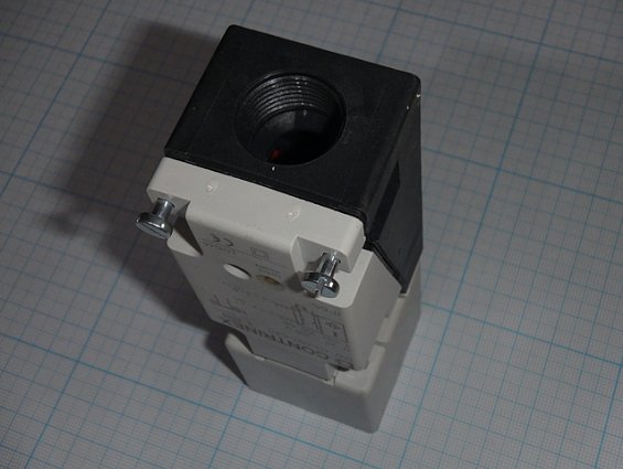 Датчик индуктивный contrinex dw-ad-607-c40 Sn:15mm U:20-265V Imax=300mA IP65 вес-0.22кг