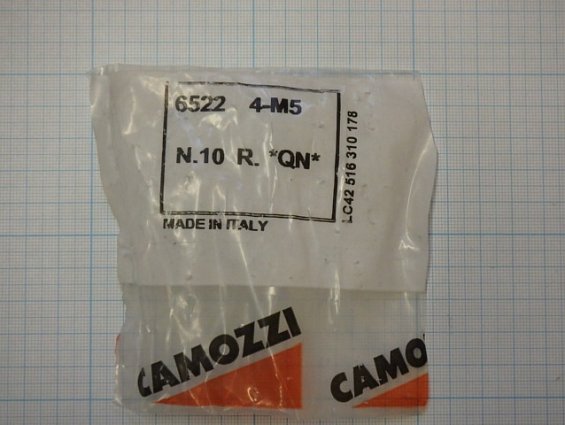 Фитинг CAMOZZI 6522 4-M5