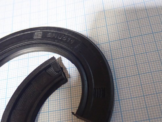 Уплотнение корпуса SNU511 комплект из четырех резиновых вкладышей