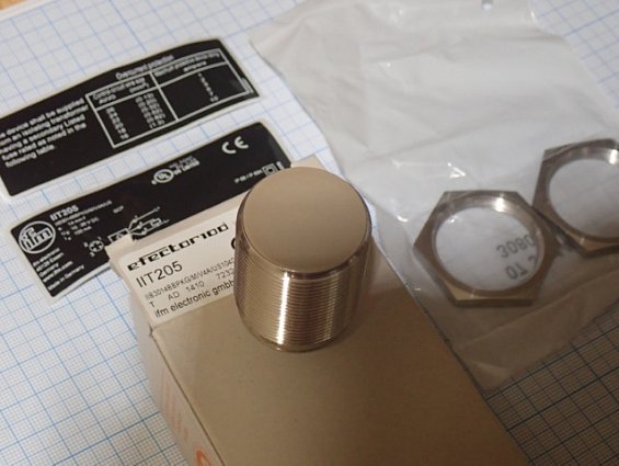 Индуктивный датчик ifm IIT205 IIB3014BBPKG/M/V4A/US104DPS Made in Germany