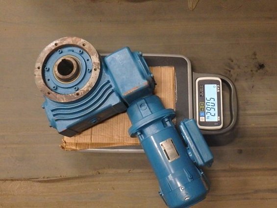 Моторредуктор EMR Tsubakimoto Emerson SM35GCW DWR-LF RATIO=1200 MOTOR Fuji Electric 200W