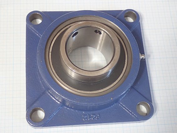 Подшипник SKF UCF212