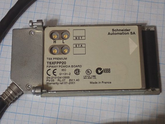 Карта памяти Schneider Automation SA TSXFPP20+TSXFPCG010 с кабелем 3M