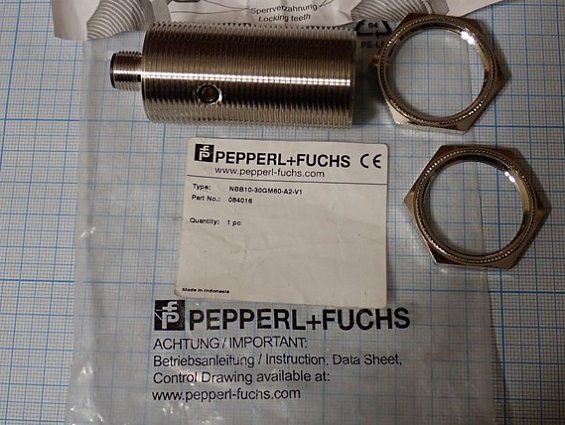 Датчик индуктивный PEPPERL+FUCHS NBB10-30GM60-A2-V1 084016 10-30VDC 200mA